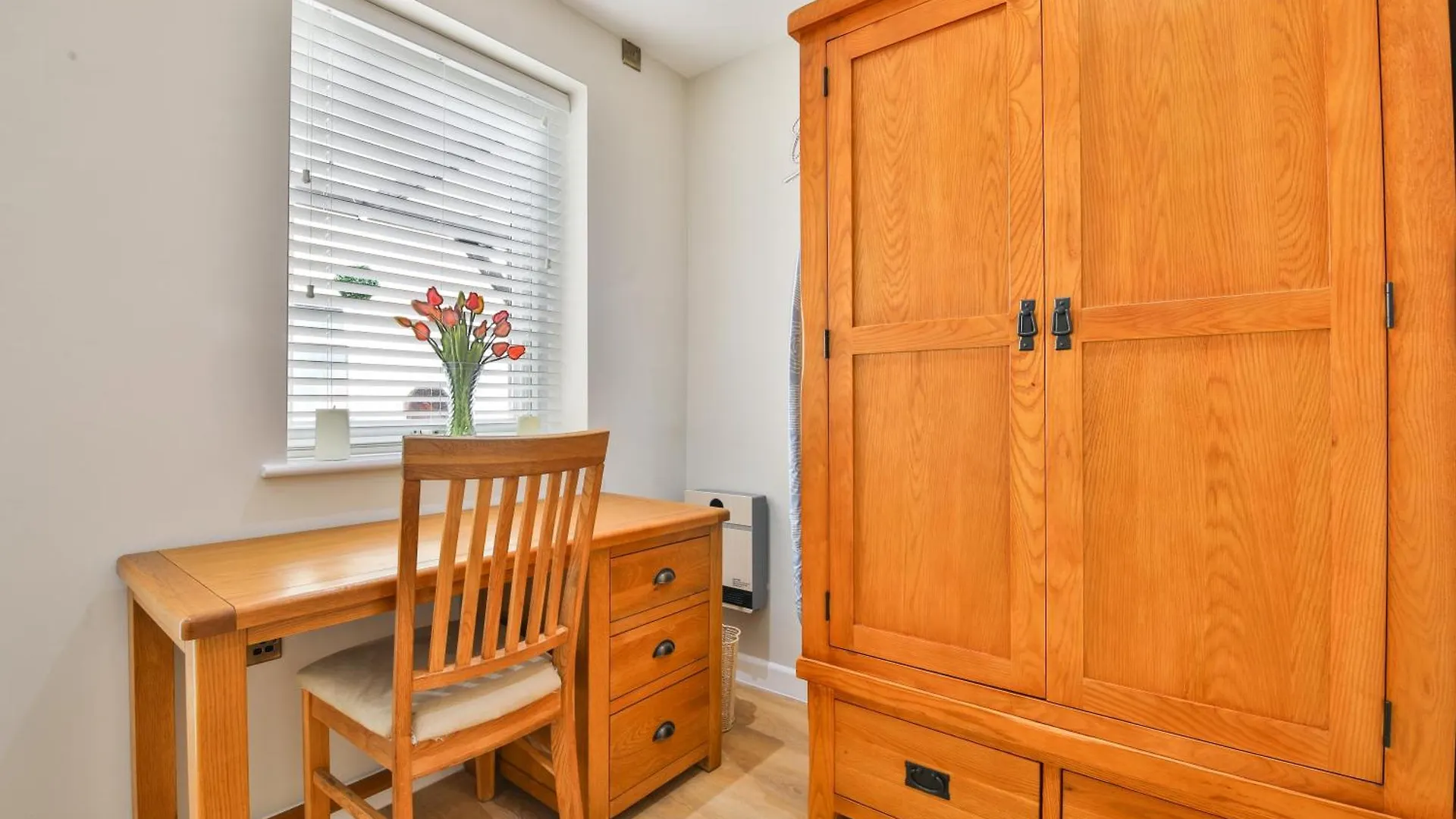 Luxury Cosy Central Detached Cardiff Bungalow With Free Parking United Kingdom